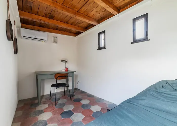 Guesthost - Cancelleria Rooftop Garden Apartment Rome