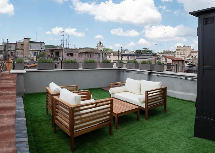 Guesthost - Cancelleria Rooftop Garden Apartment Rome